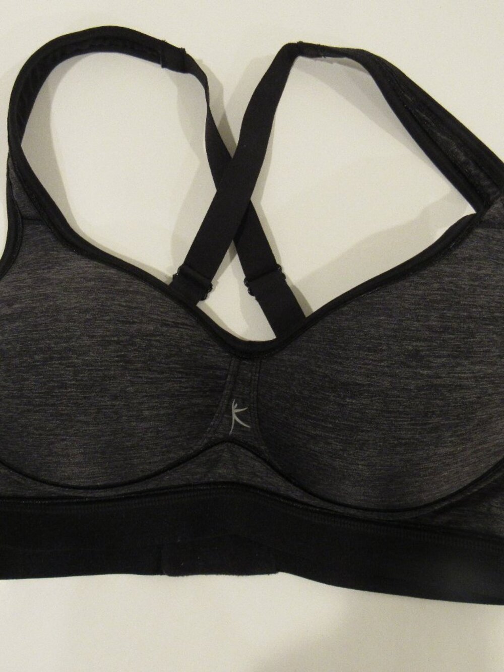 NEW WOMEN'S BRA BY DANSKIN SIZE 34B